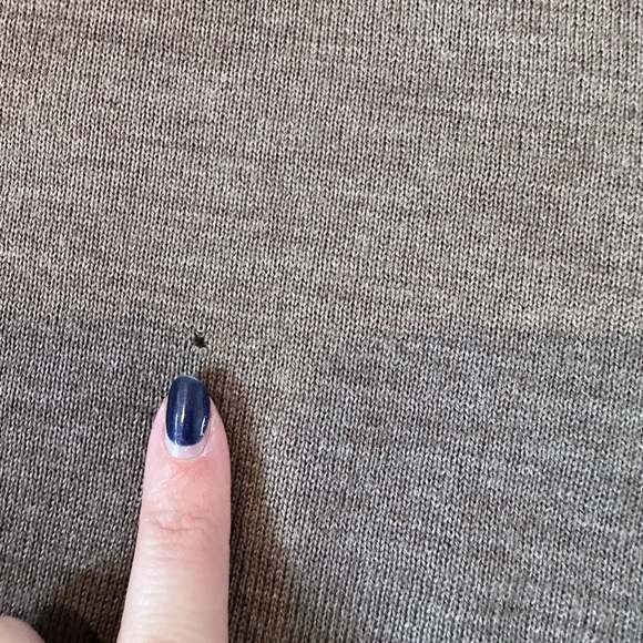 The Limited Women’s Wool Blend Brown Knit V-Neck Top Size Medium - Picture 5 of 5